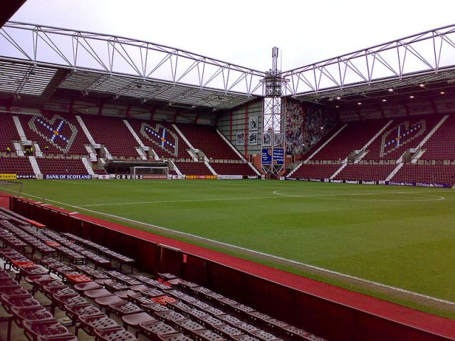 800px-Tynecastle_Stadium_2007.jpg