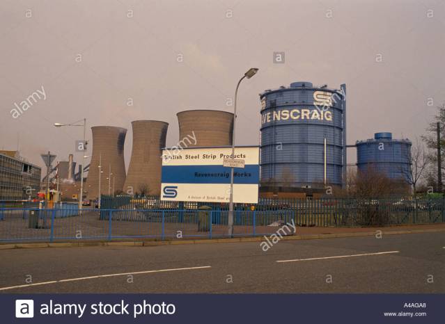 motherwell-scotland-ravenscraig-steel-works-the-towns-main-employer-A4AGA8.jpg